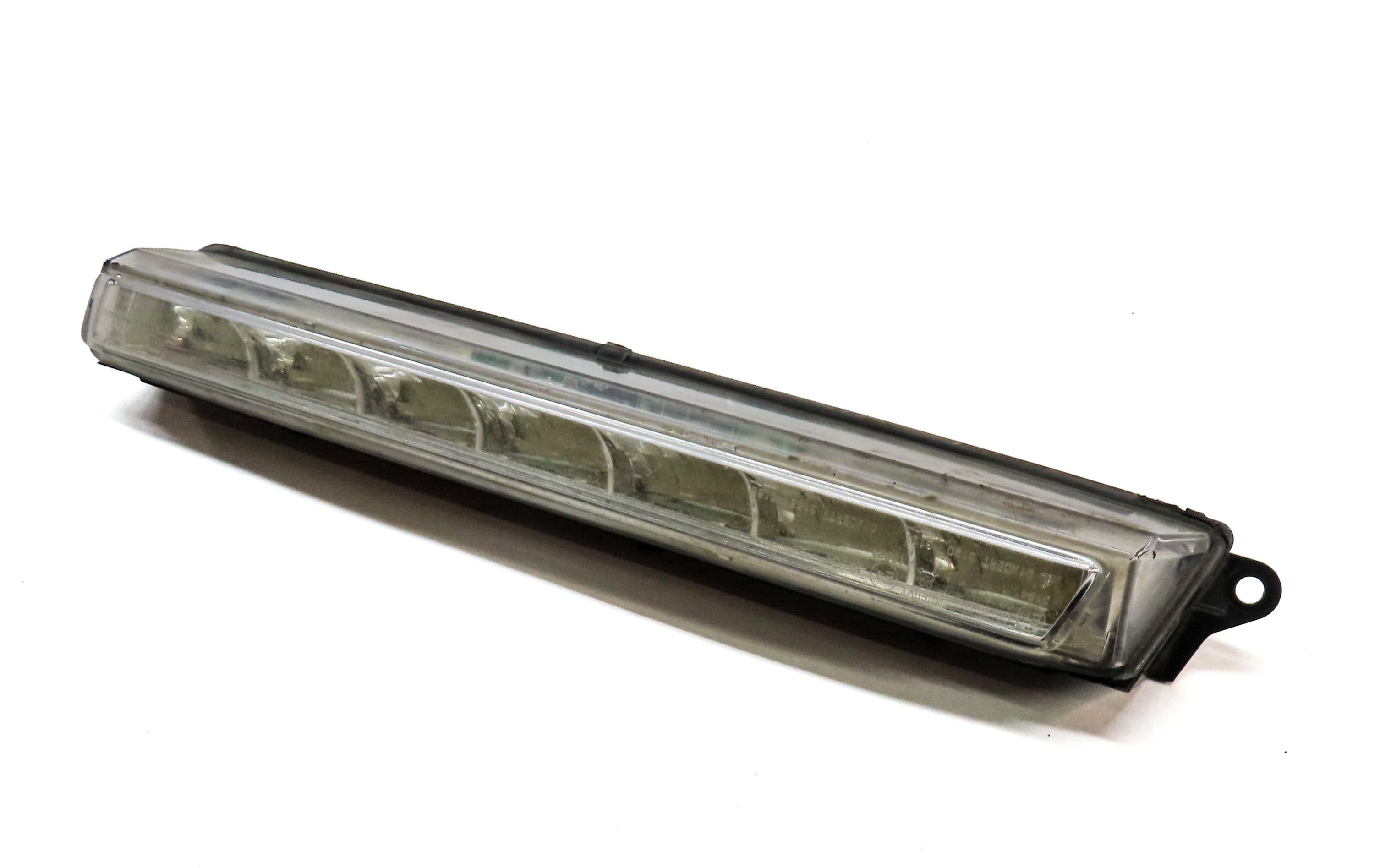 2011-2012 MB GL350 GL450 GL550 (X164) RIGHT PASSENGER LED FOG LIGHT DRIVING LAMP — exact item pictured